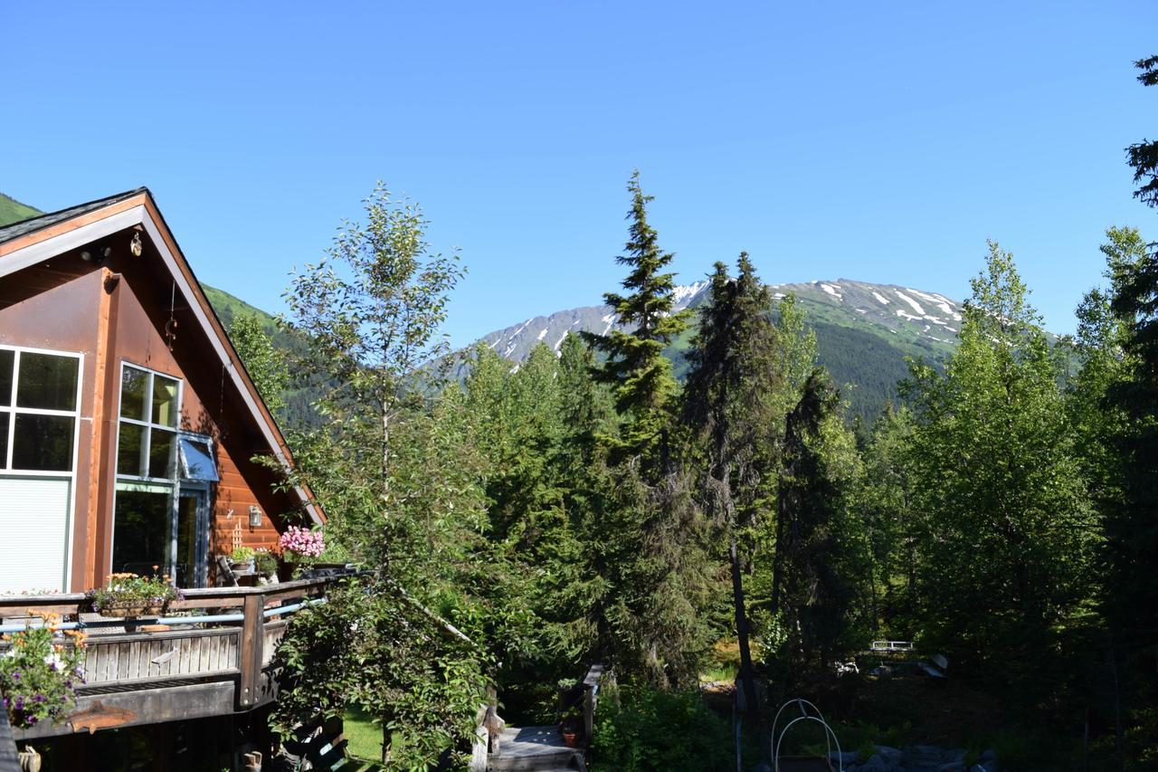 Crow Creek Hotel Girdwood Exterior photo